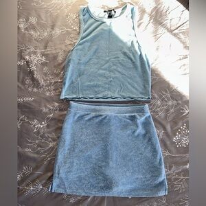 Forever 21 Summer Time Light blue outfit !
Perfect for the pool!